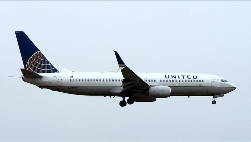 ユナイテッド航空 ( United Airlines ) B737-800 機体番号N73299 型式Boeing737-824 製造番号34005/1821 登録2005/11