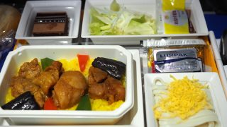 全日空 NH807 成田 - バンコク プレミアムエコノミークラス機内食