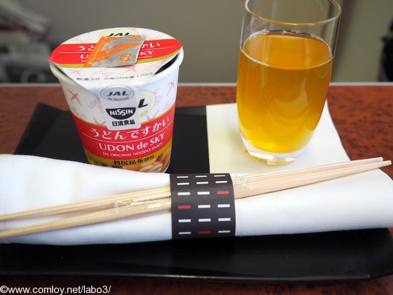 日本航空　JAL906 那覇 - 羽田　ファーストクラス　機内食 うどんですかい
