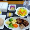 日本航空 JAL915 羽田 - 那覇 国内線ファーストクラス機内食 昼食