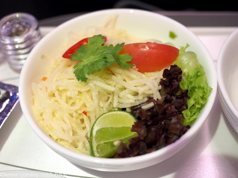 マレーシア航空 MH775 バンコク - クアラルンプール ビジネスクラス機内食 サラダ