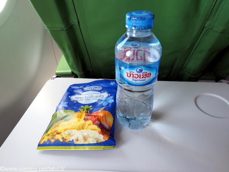 ラオス国営航空 QV101 ビエンチャン - ルアンパバーン エコノミークラス機内食