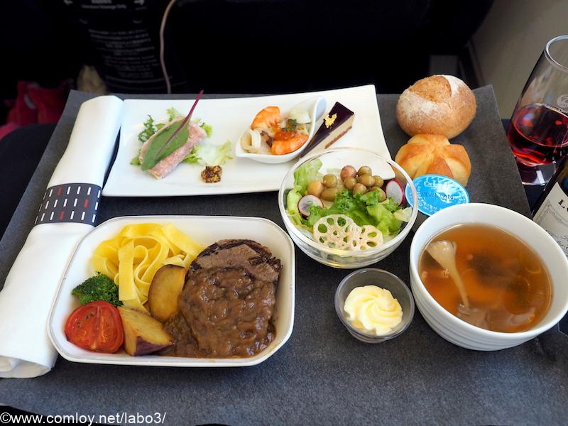 日本航空 JL97 羽田 - 台北（松山） ビジネスクラス機内食 昼食