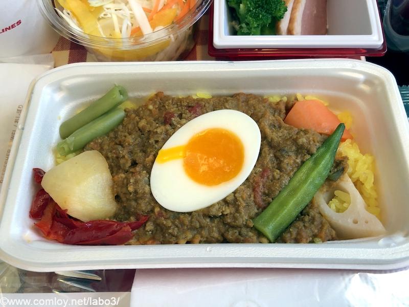 日本航空 JL29 羽田 - 香港 エコノミークラス　機内食　メイン　ドライカレー