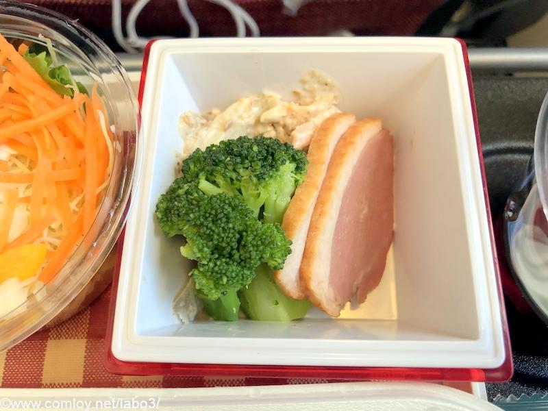 日本航空 JL29 羽田 - 香港 エコノミークラス　機内食　前菜