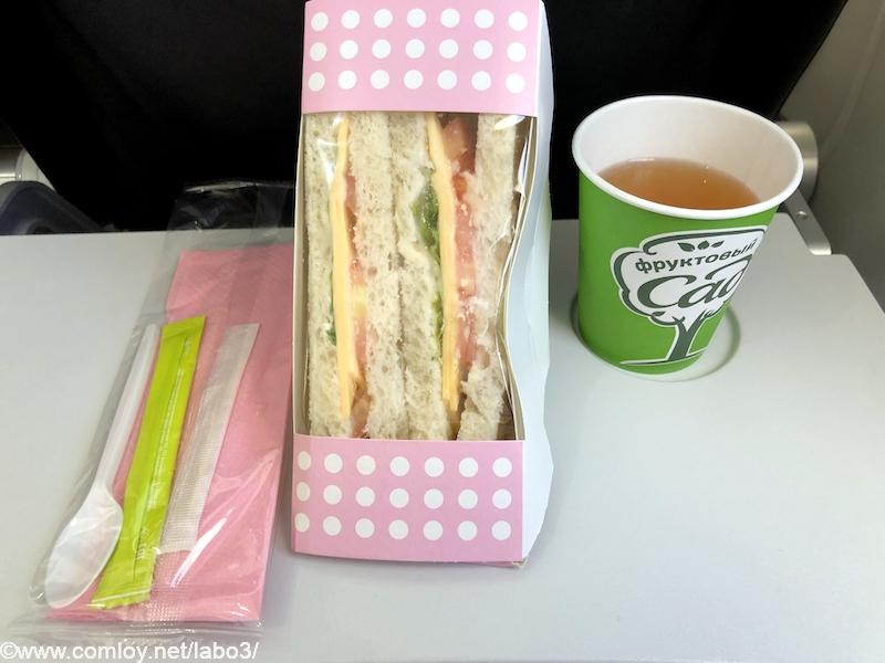 S7 Airlines S7 6282 成田 - ウラジオストク エコノミークラス 機内食