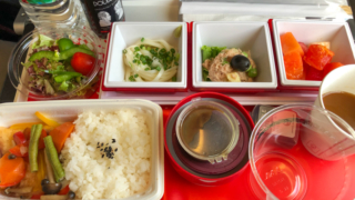 日本航空 JL32 バンコク - 羽田 エコノミークラス機内食
