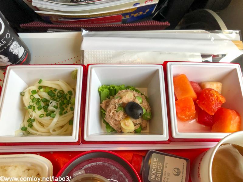 日本航空 JL32 バンコク - 羽田　エコノミークラス機内食 小鉢３種
