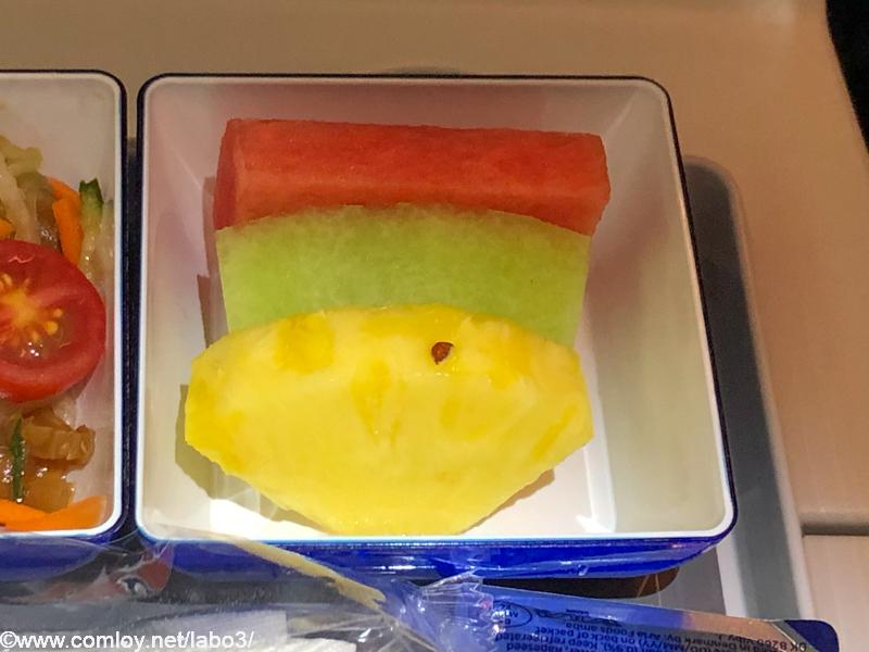 全日空 NH854 台北 - 羽田 エコノミークラス機内食 フルーツ