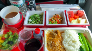 日本航空 JL32 バンコク - 羽田　エコノミークラス機内食