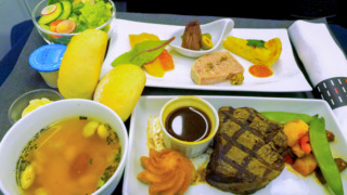 日本航空 JL99 羽田 - 台北(松山) 機内食