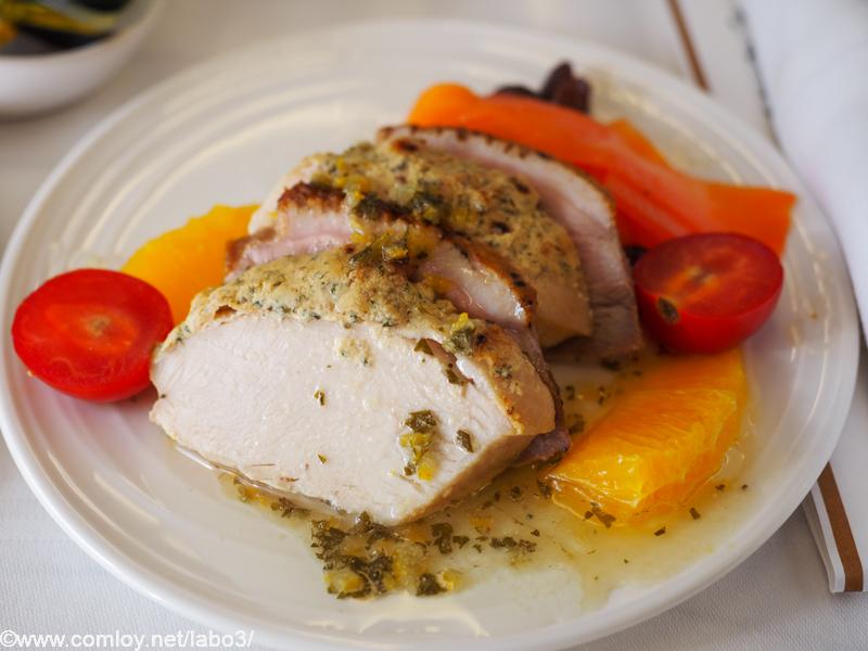 マレーシア航空 MH89 成田 - クアラルンプール ビジネスクラス機内食 Roast Duck and Roast Chicken Carrot and raisin salad and citrus herb dressing