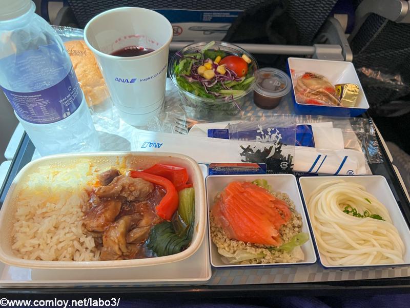全日空 NH842 シンガポール - 羽田 エコノミークラス機内食
