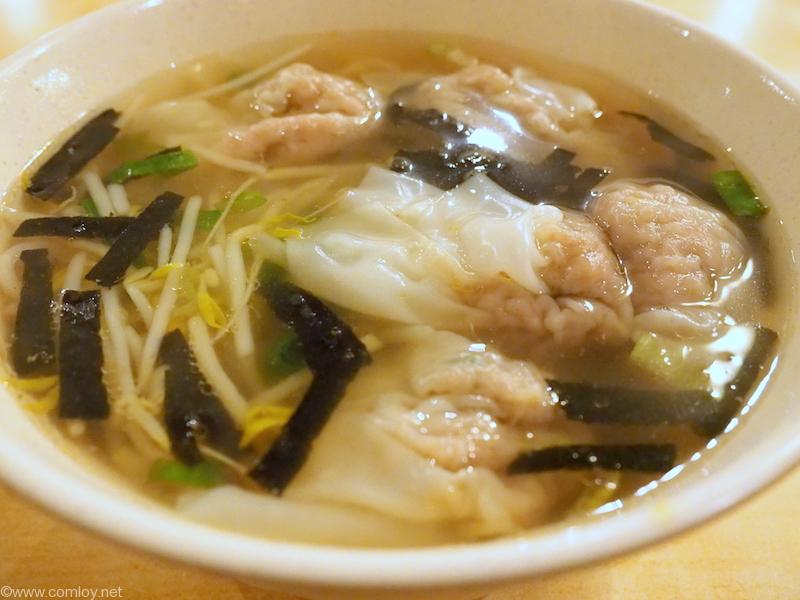 海老ワンタン麺を頼んだつもりが、、肉ワンタンでした(笑)間違えた。
