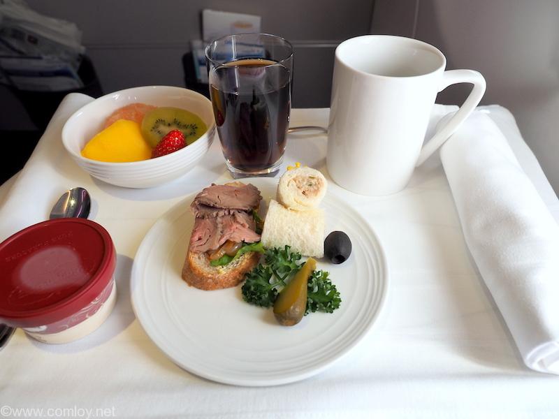 マレーシア航空 MH89 ビジネスクラス機内食