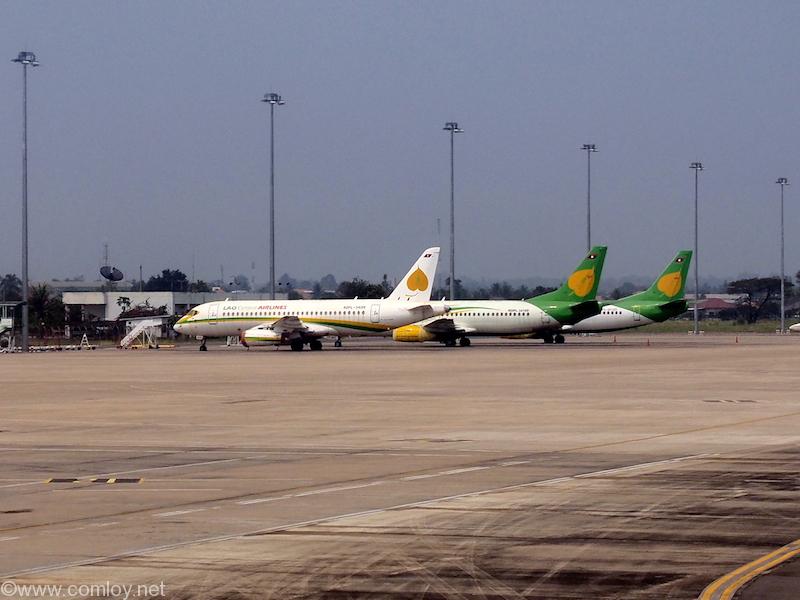 ラオス国営航空の飛行機