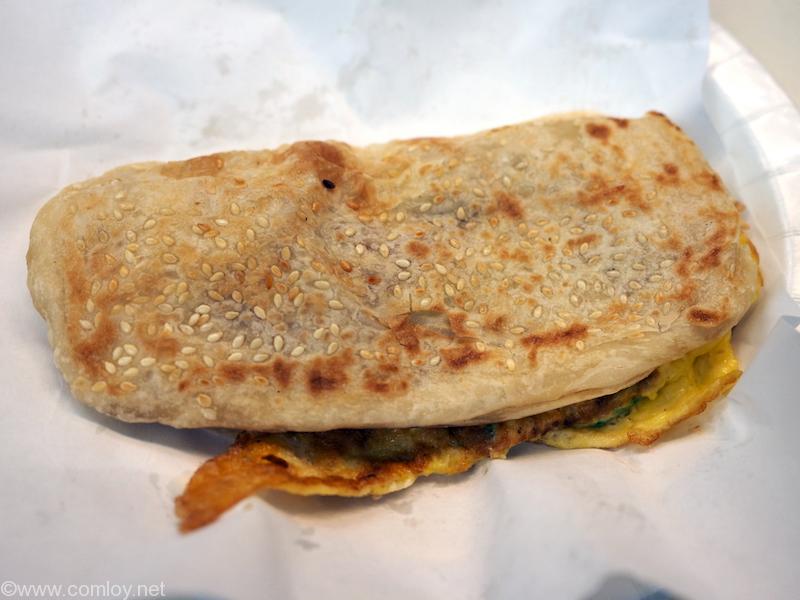 焼餅夾蛋 シャオピン目玉焼き入り NTD25