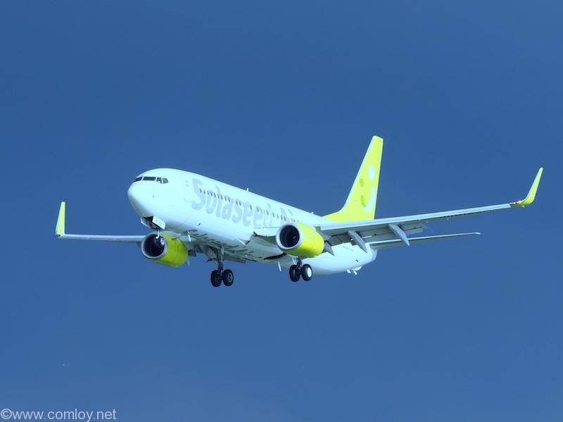 Solaseed Air B737-800