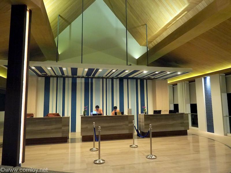 CENTARA GRAND WEST SANDS RESORT & VILLAS PHUKET フロント
