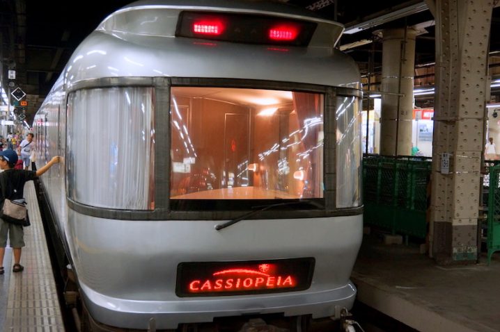 寝台特急カシオペア 上野駅