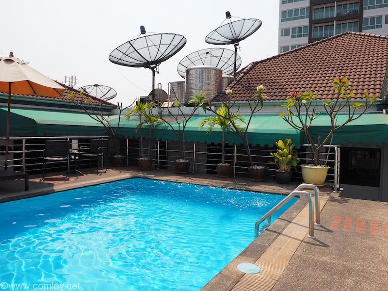 ADMIRAL SUITES