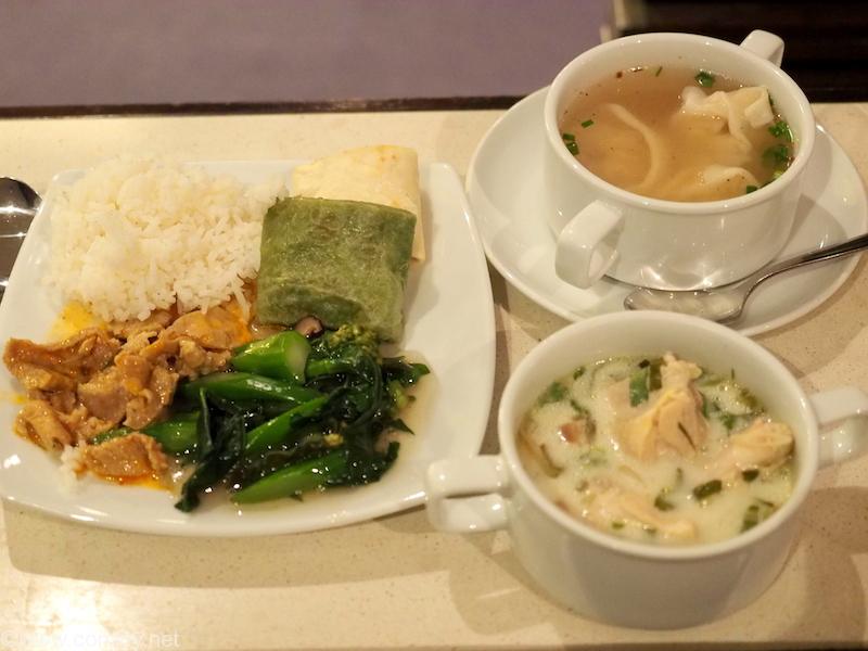 スワンナプーム空港 タイ航空ラウンジ