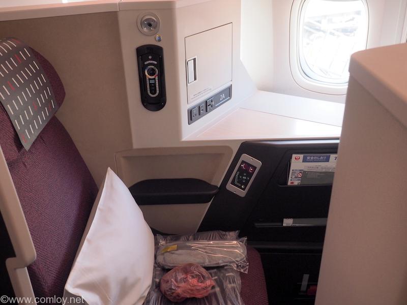 日本航空 JL32 バンコク ー 羽田 ビジネスクラス JAL SKY SUITE Ⅲ