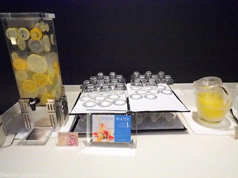 那覇空港 ANA SUITE LOUNGE