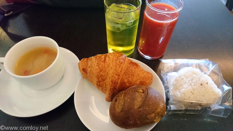 羽田空港 DIAMOND PREMIER LOUNGE