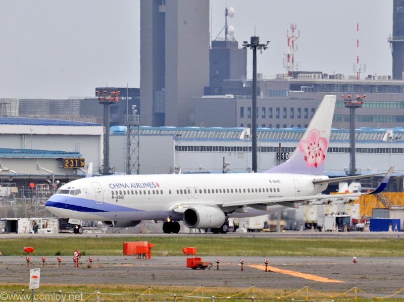 中華航空 ( China Airlines ) B737-800 機体番号B-18610 型式737-809 製造番号29105/295 登録1999/06