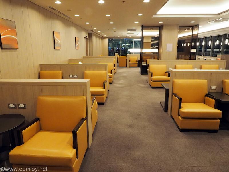 スワンナプーム空港 JAL サクララウンジ