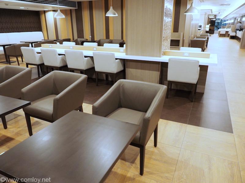 スワンナプーム空港 JAL サクララウンジ