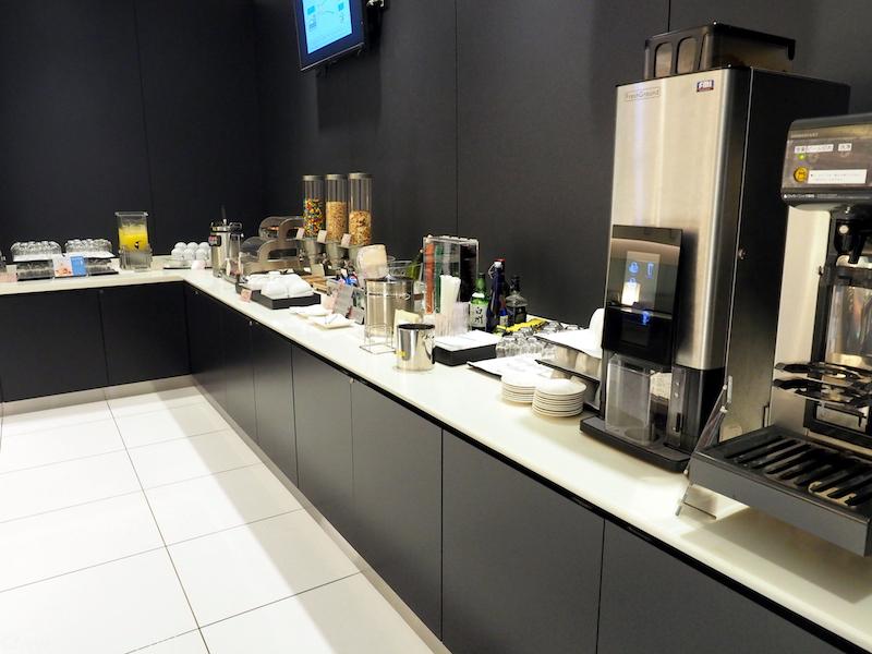 那覇空港 ANA SUITE LOUNGE