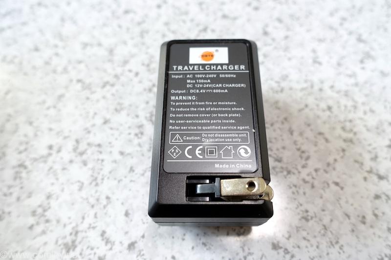 DSTE BLN-1 互換バッテリーの充電器