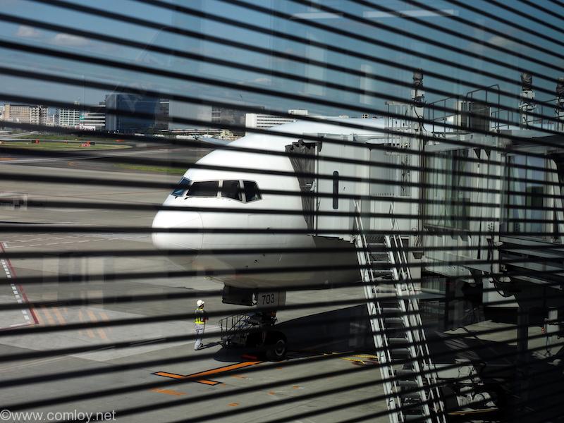 JA703J B777-200 Boeing777-246/ER 32891/427 2003/02