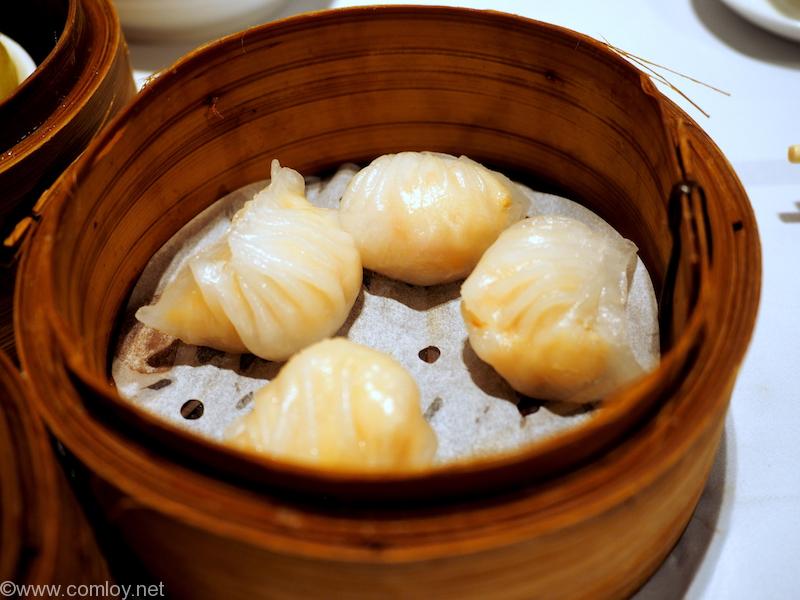 名都酒樓 定番のエビ蒸し餃子