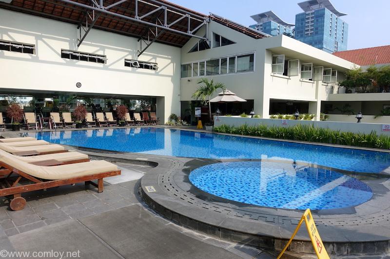 REX HOTEL