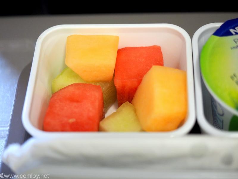 キャセイパシフィック CX768 香港 - ホーチミン エコノミークラス機内食