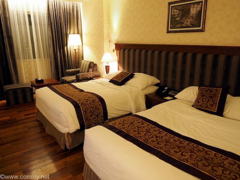 REX HOTEL